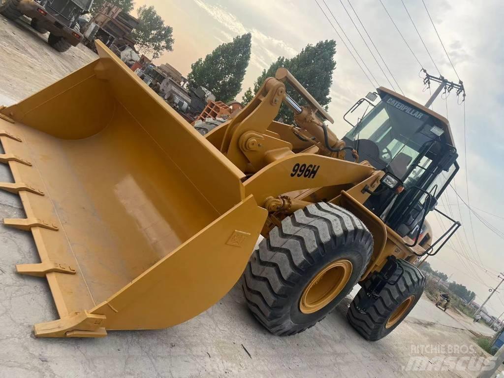 CAT 966 H Gumikerekes homlokrakodók