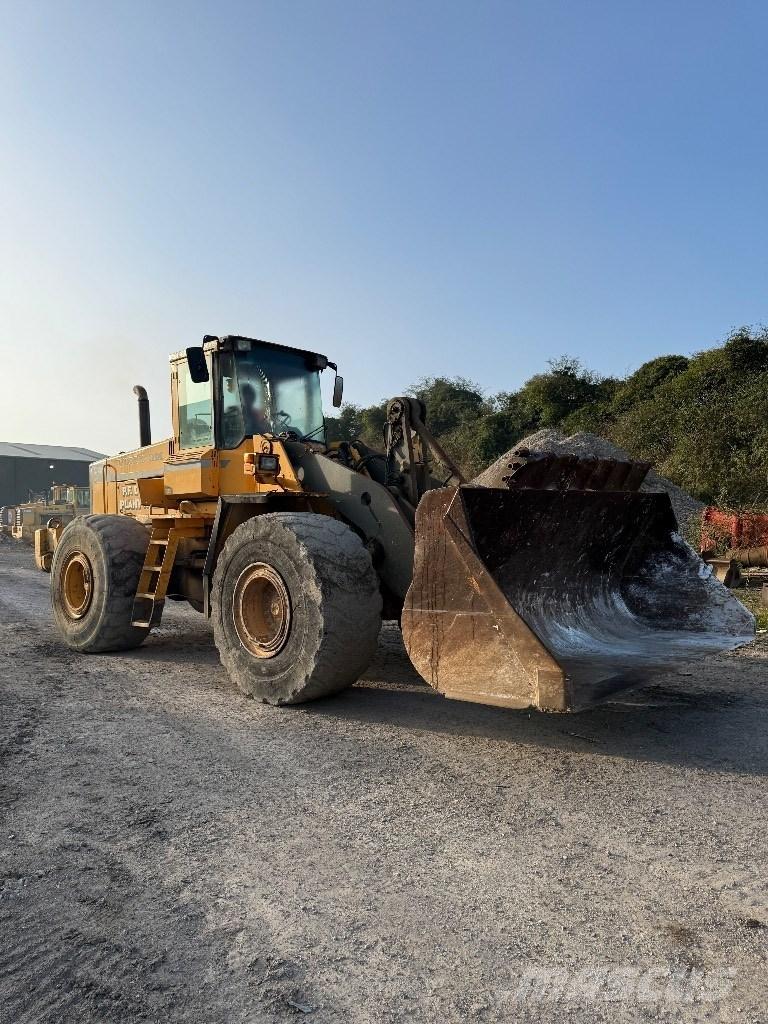 Volvo BM L 150 Gumikerekes homlokrakodók