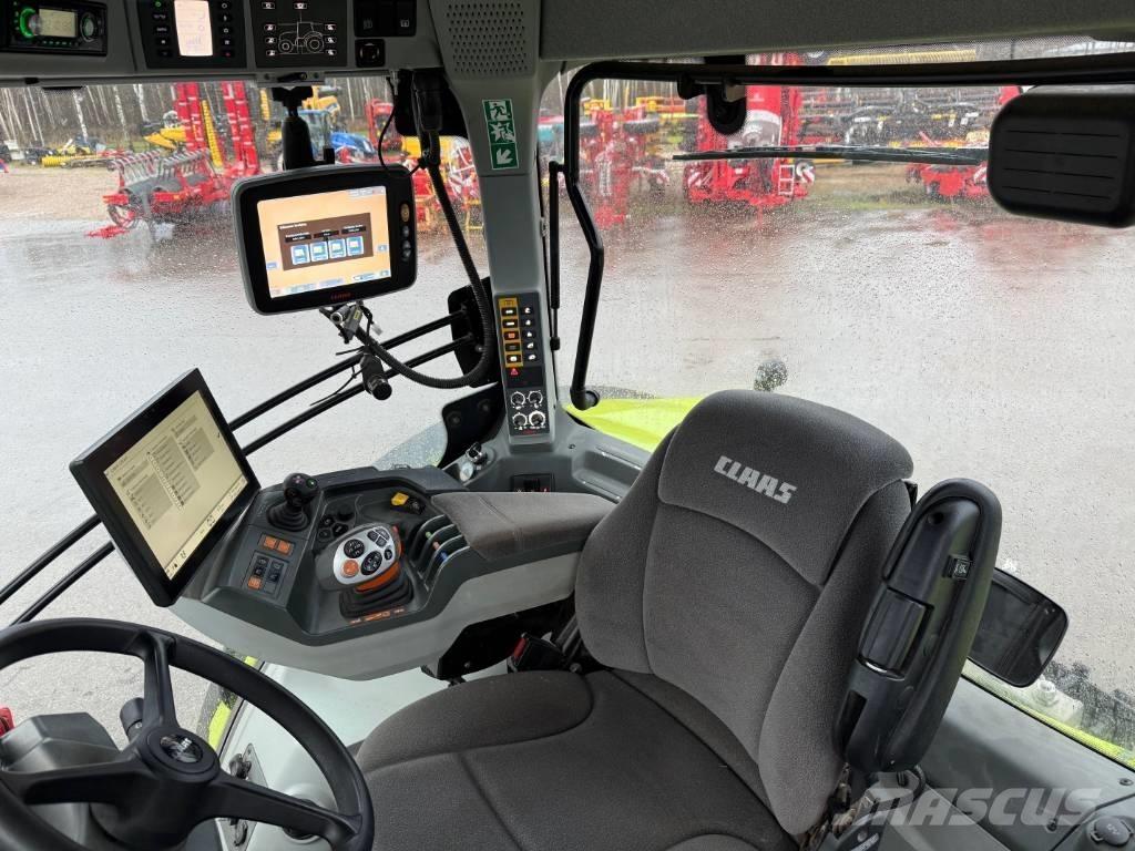 CLAAS Axion 850 Traktorok