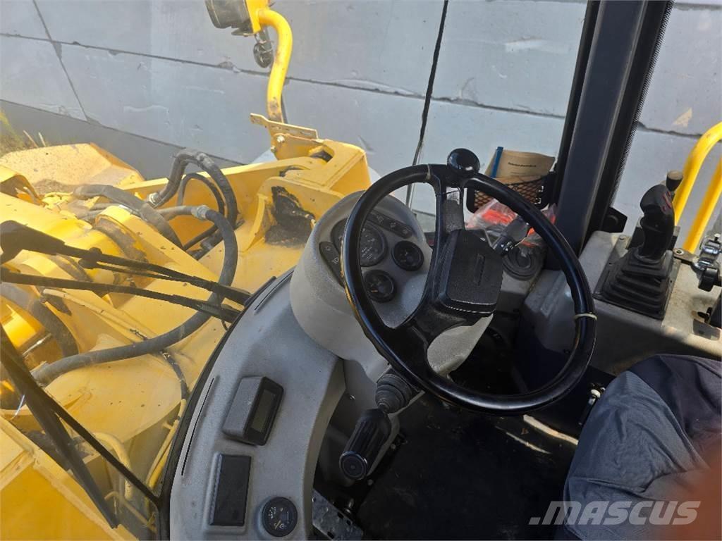 Furukawa 345 II Gumikerekes homlokrakodók