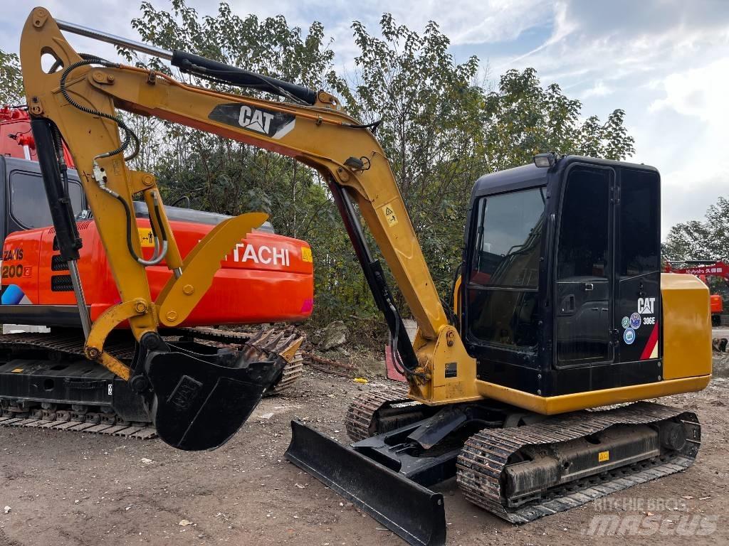 CAT 306 E Lánctalpas kotrók