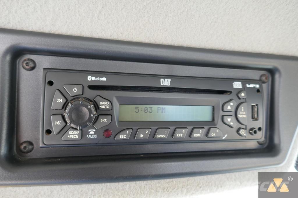 CAT 962K Gumikerekes homlokrakodók