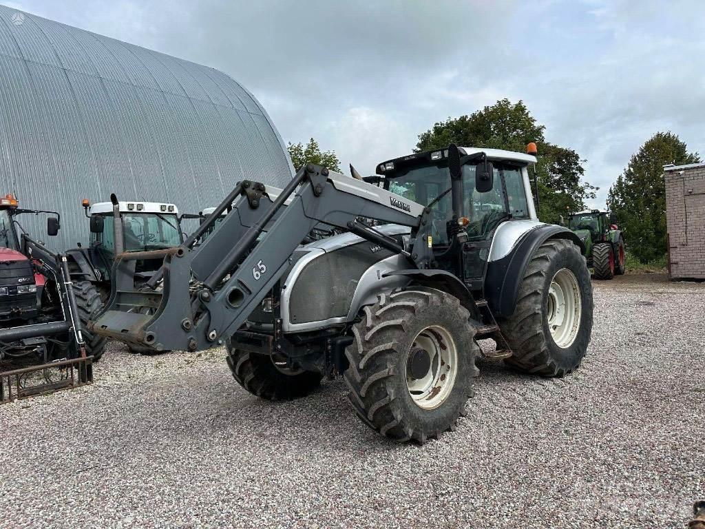 Valtra T 170 Traktorok