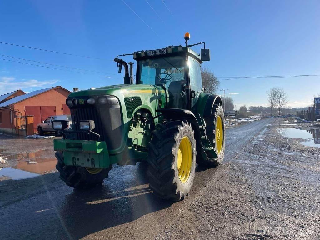 John Deere 8320 Traktorok