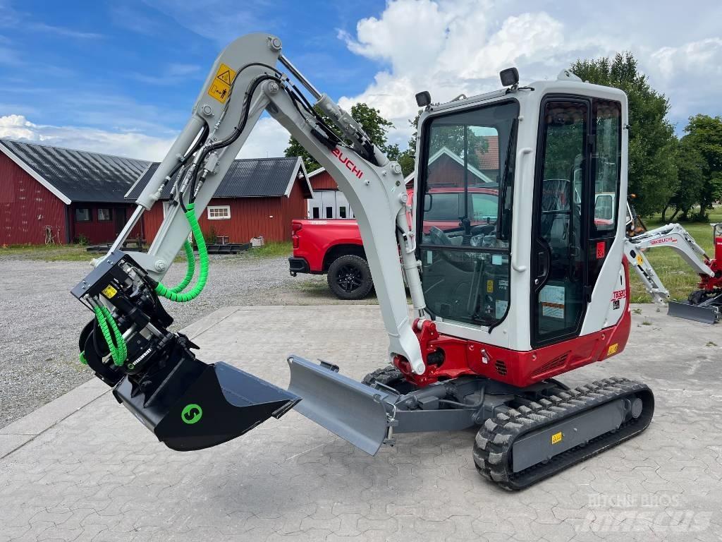 Takeuchi TB320 Mini kotrók < 7t