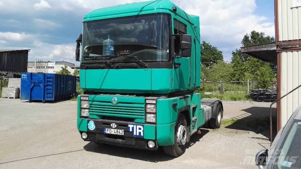 Renault MAGNUM Nyergesvontatók