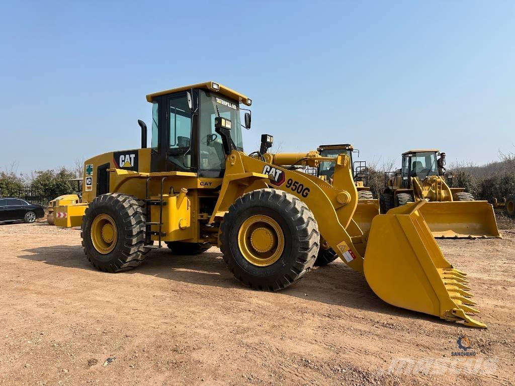 CAT 950G Gumikerekes homlokrakodók
