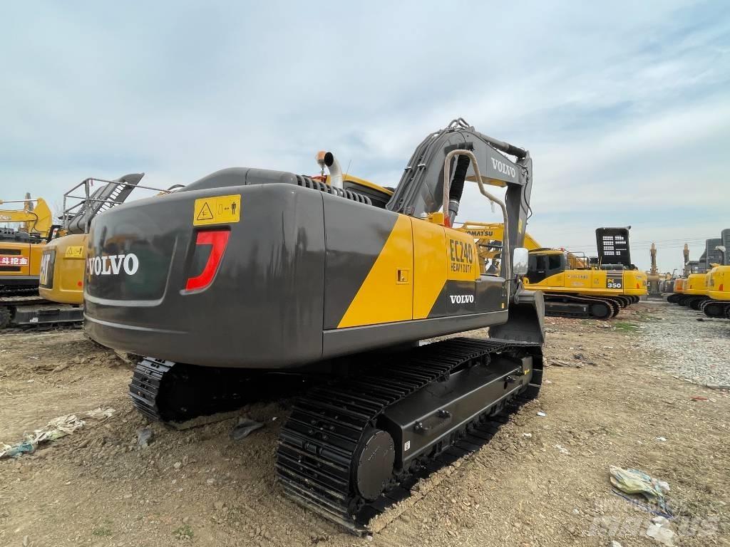 Volvo EC 240 Lánctalpas kotrók