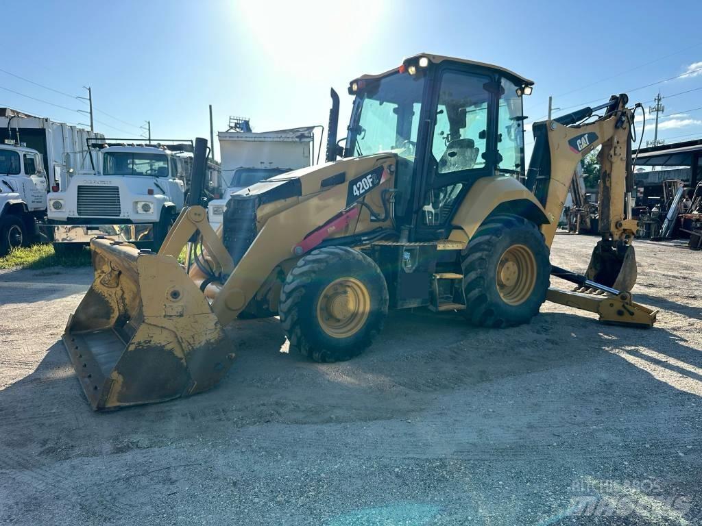CAT 420F2 Kotrórakodók