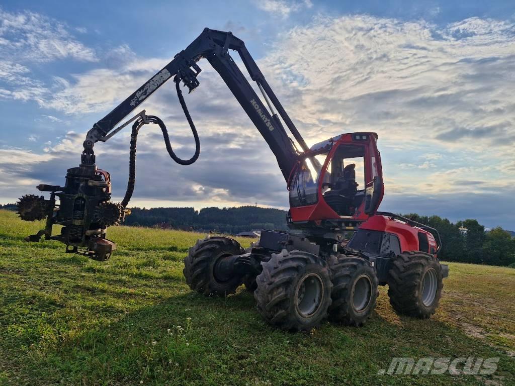 Komatsu 931.2 Betakarítók