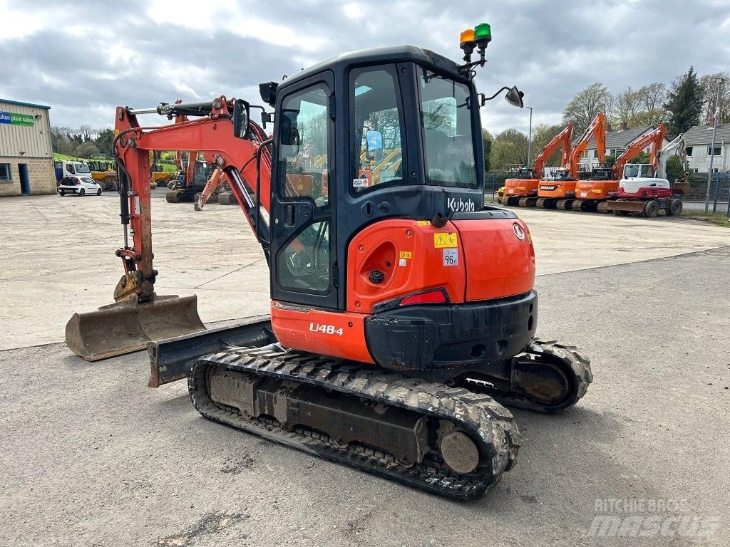 Kubota U48-4 Mini kotrók < 7t