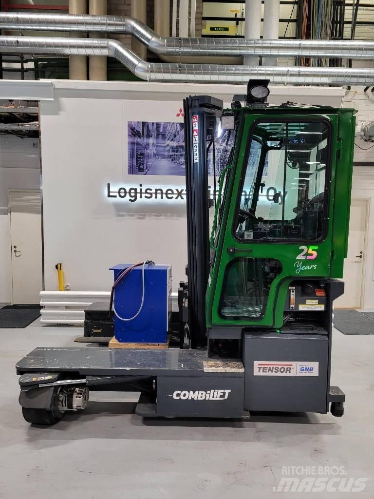 Combilift C4000ET Tolóoszlopos négyutas targonca