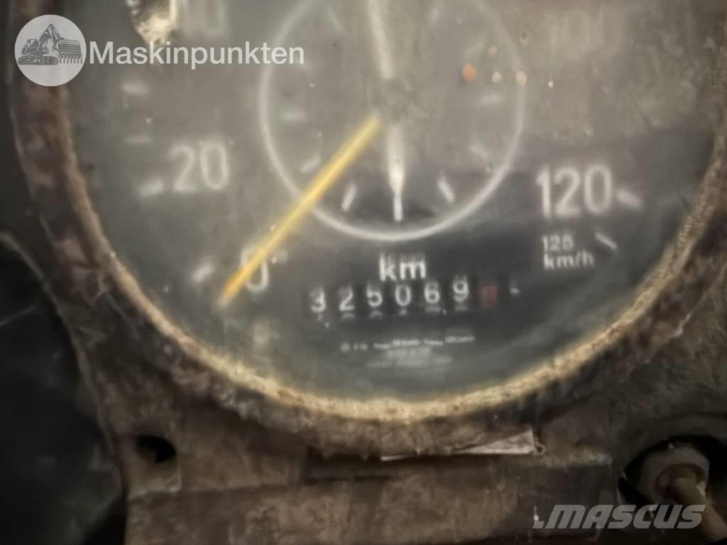 Scania LS 76 kranbil Darus teherautók