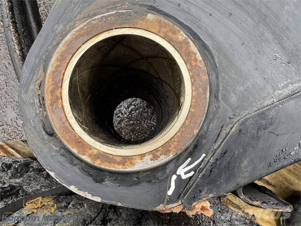 Komatsu 165F Kihordó daruk