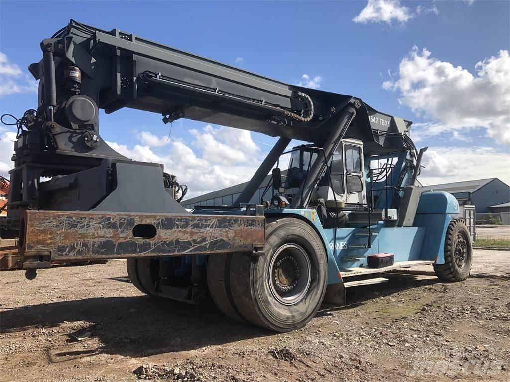 SMV 4542 TBX5 Konténer rakodó