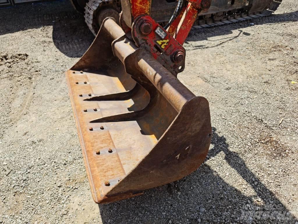 Komatsu PC 138-8 Lánctalpas kotrók