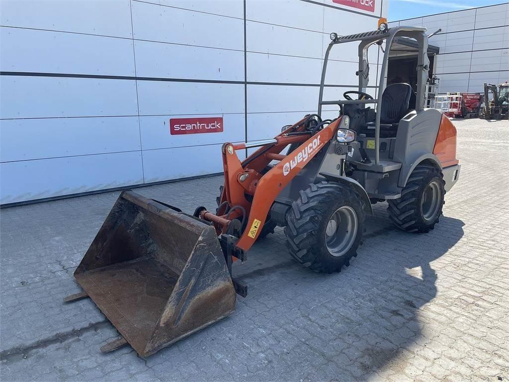 Weycor AR380 Agrar Univerzális rakodók