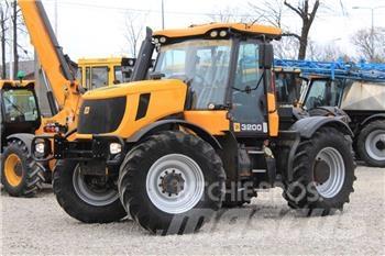 JCB Fastrac 3200 Traktorok