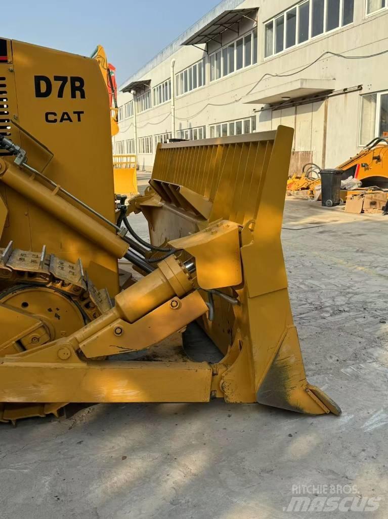 CAT D 7 R LGP lánctalpas dózerek