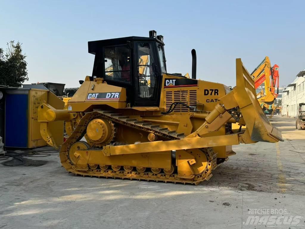 CAT D 7 R LGP lánctalpas dózerek