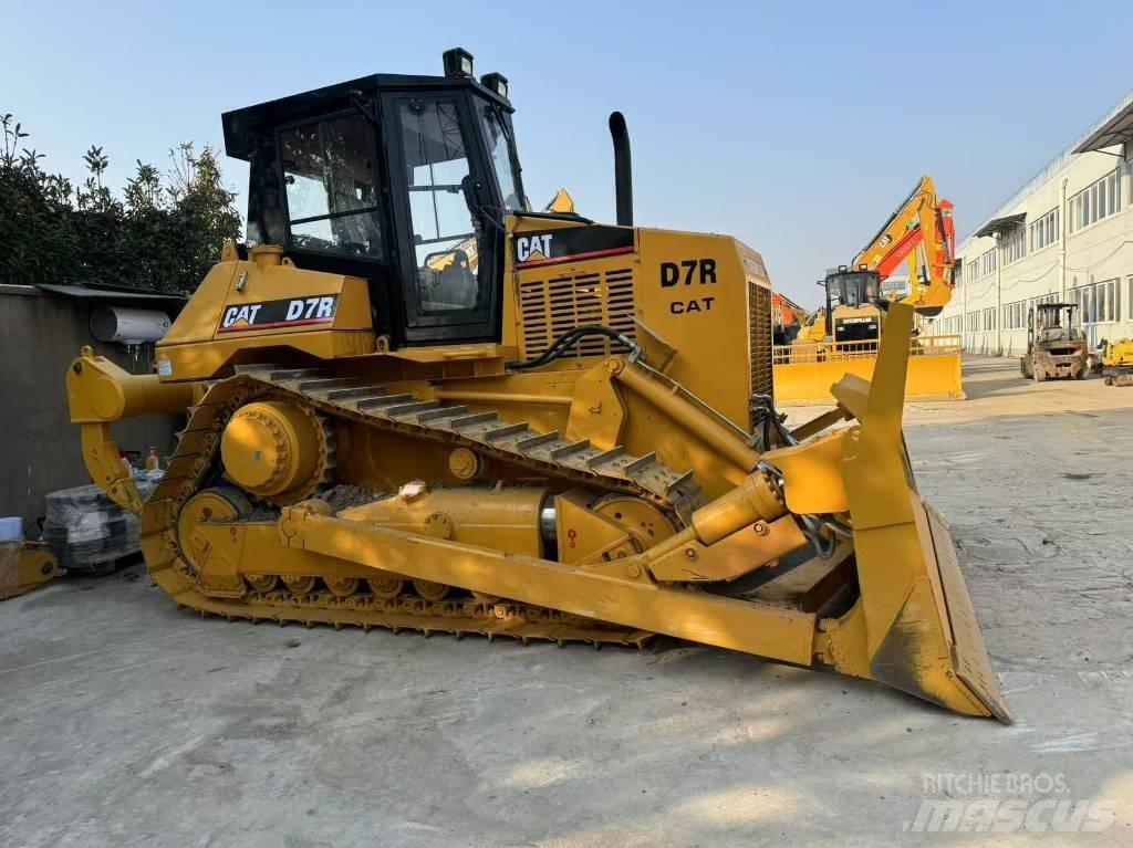 CAT D 7 R LGP lánctalpas dózerek