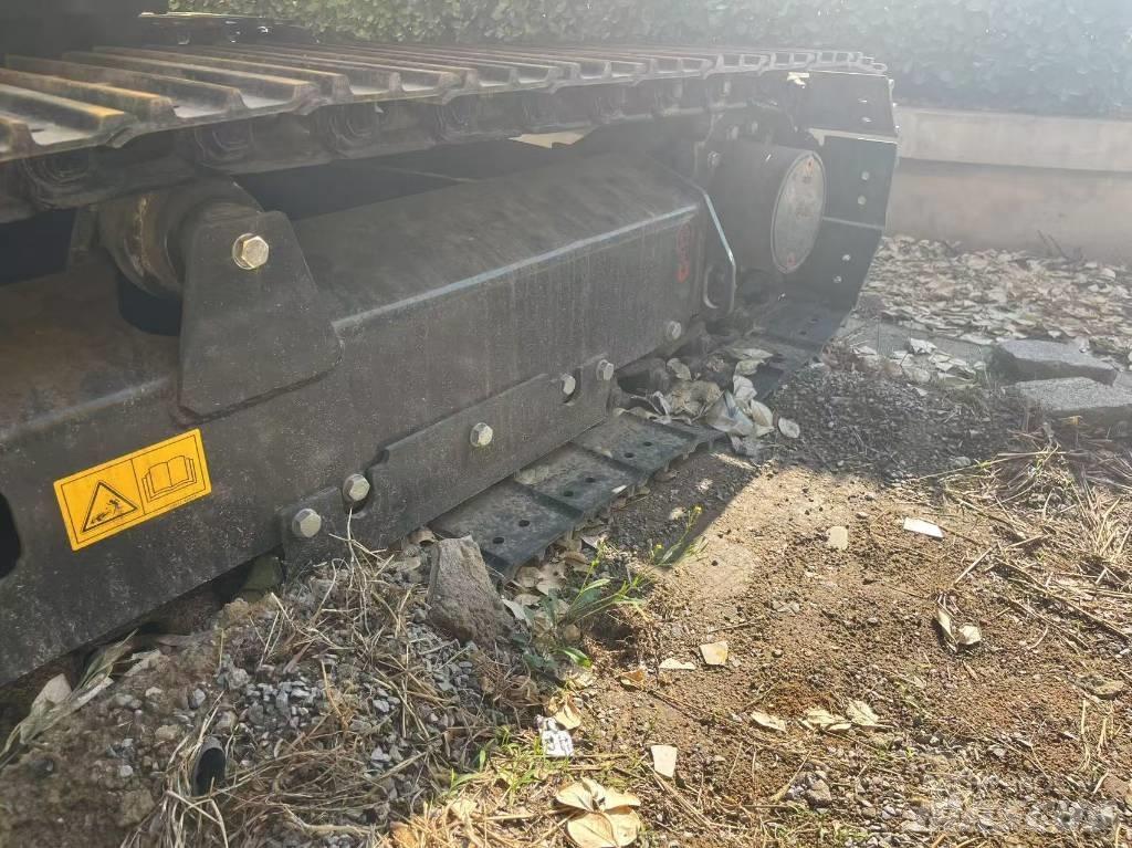 Komatsu PC 58 Mini kotrók < 7t