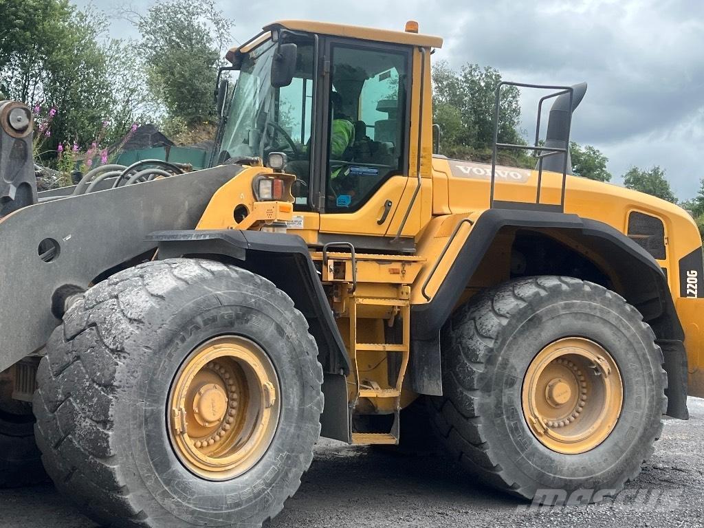Volvo L 220 G Gumikerekes homlokrakodók