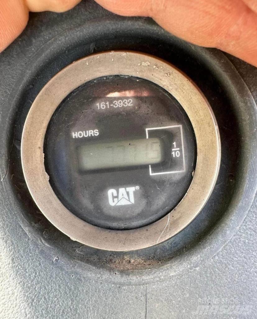 CAT 420 D Kotrórakodók