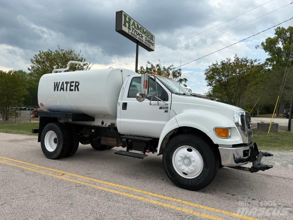 Ford F 650 Vízszállító teherautók