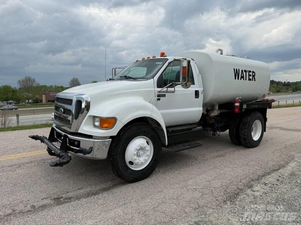 Ford F 650 Vízszállító teherautók