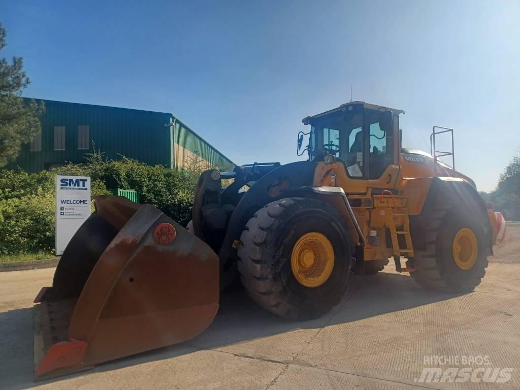 Volvo L 260 H Gumikerekes homlokrakodók