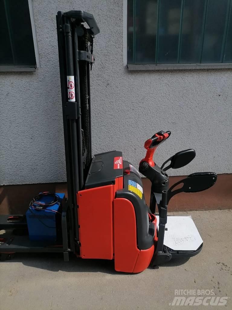 Linde L16i-AP-372 Vezetőállásos alacsony emelőkocsi