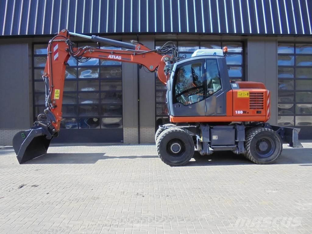 Atlas 180 WSR Gumikerekes kotrók
