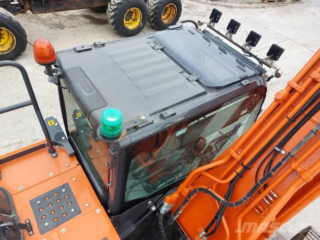 Hitachi ZX210LC-6 Lánctalpas kotrók