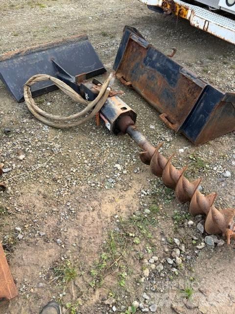 Bobcat S 130 Kompaktrakodók