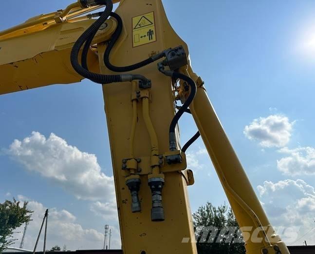 Komatsu PW 160-7E0 Gumikerekes kotrók