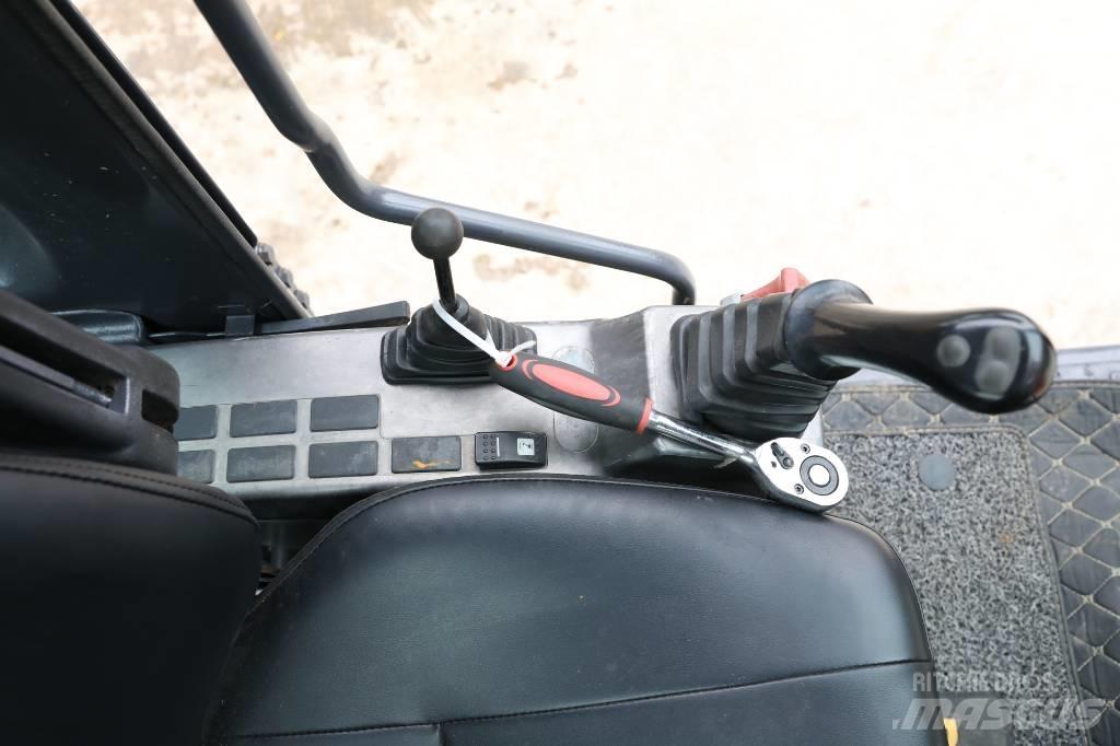 Doosan DX 75-9 C Mini kotrók < 7t
