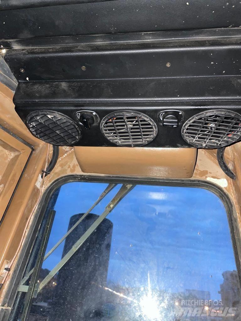 CAT D 10 lánctalpas dózerek