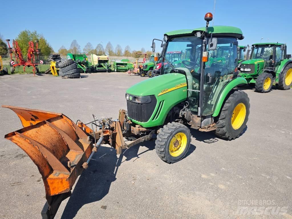 John Deere 3720 Kompakt traktorok