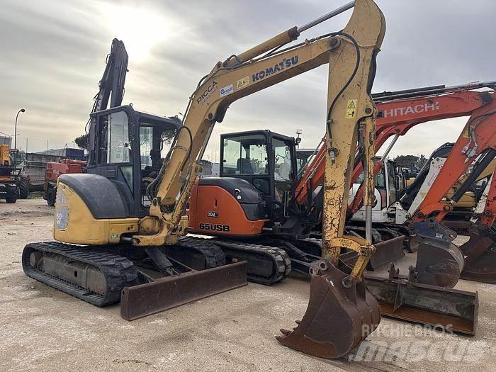 Komatsu PC30 Mini kotrók < 7t