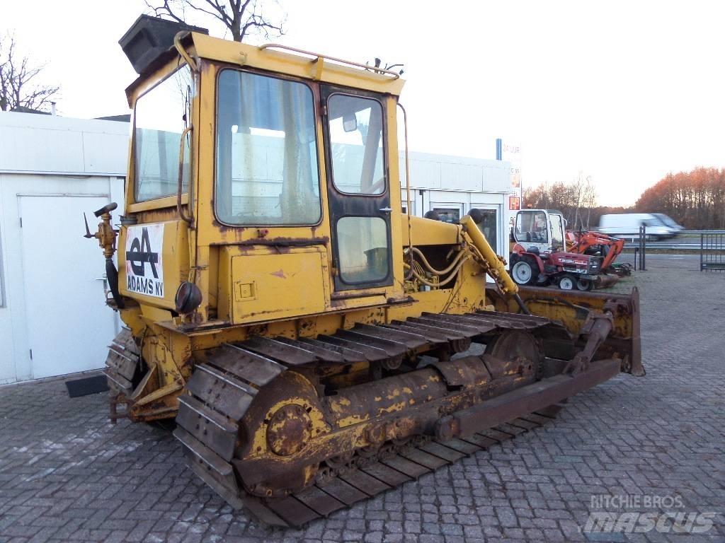 CAT D 4 E lánctalpas dózerek
