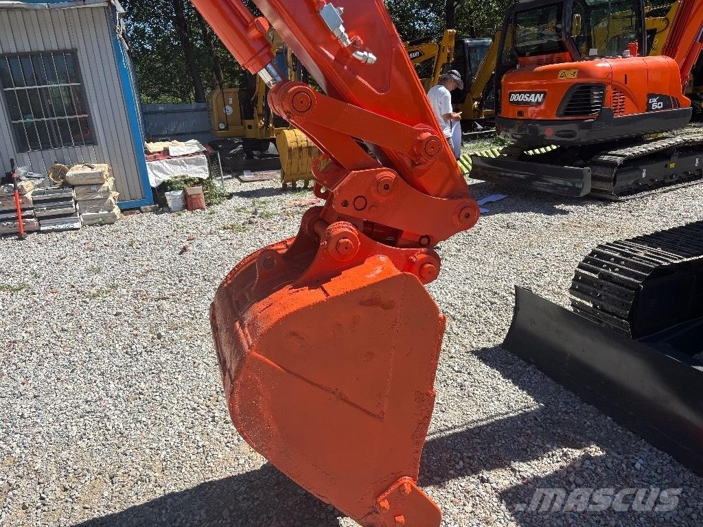 Hitachi ZX 70 Mini kotrók < 7t