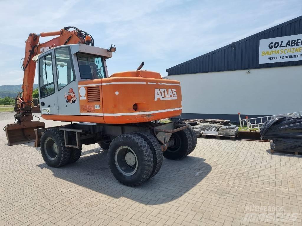 Atlas 1204 Gumikerekes kotrók