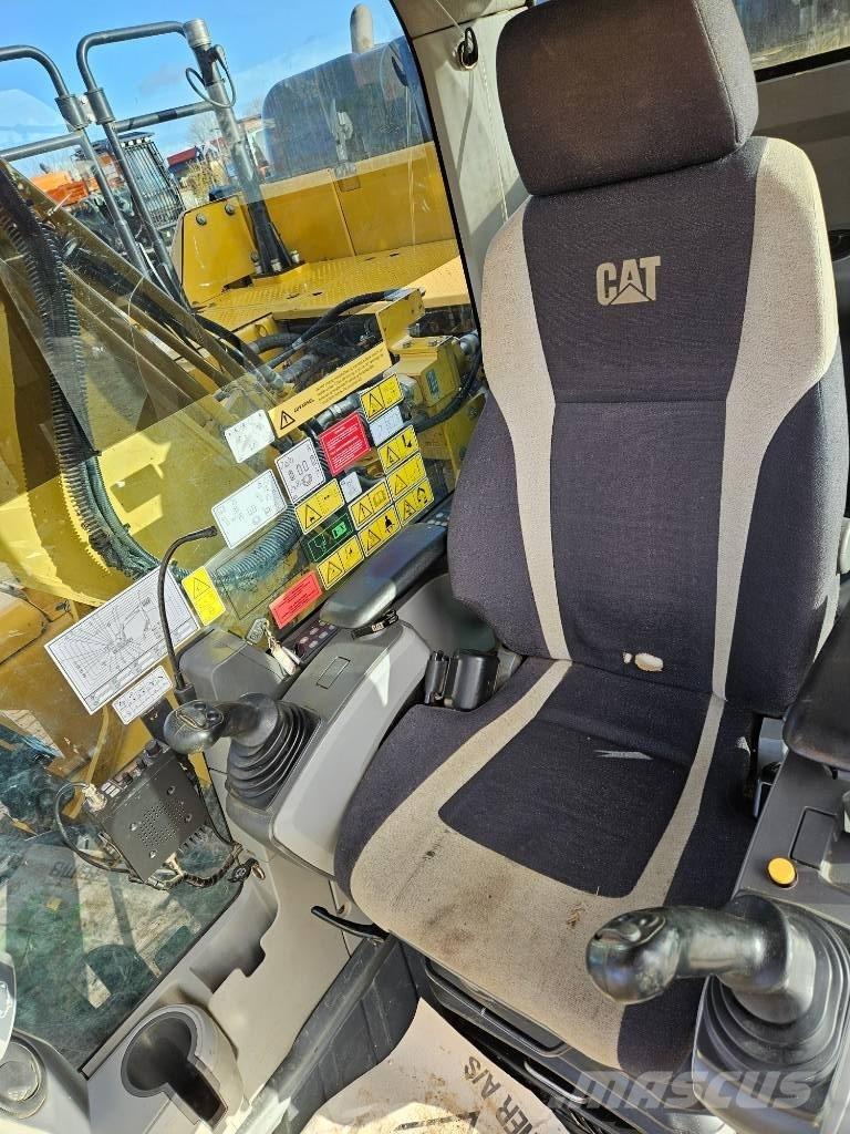 Caterpillar 326 F L Lánctalpas kotrók