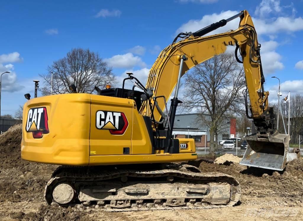 CAT 320 Lánctalpas kotrók