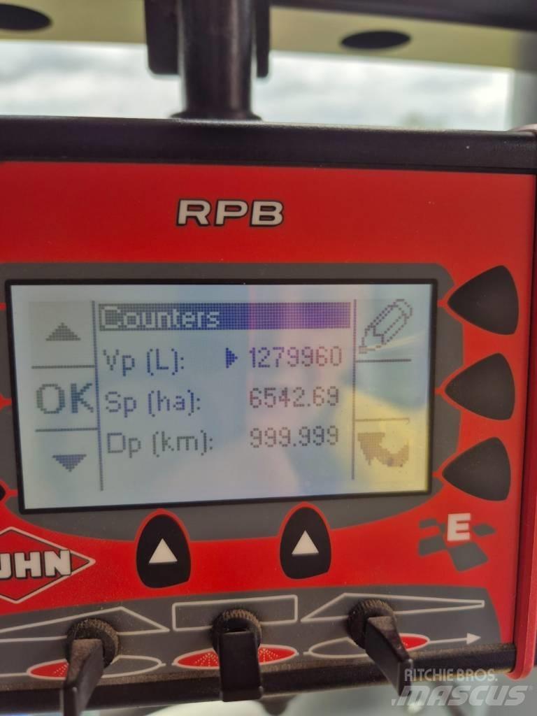 Kuhn Lexis 3000 Vontatott trágyaszórók