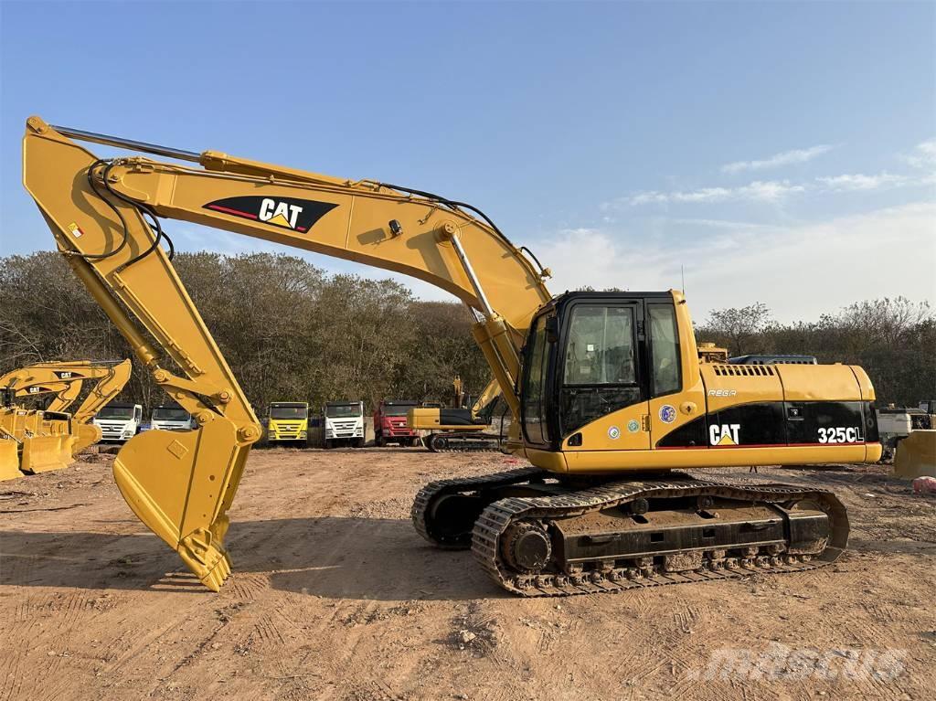 CAT 325 C Lánctalpas kotrók