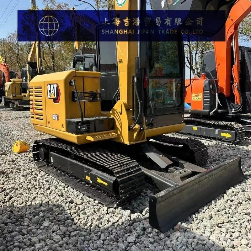 CAT 306 Mini kotrók < 7t