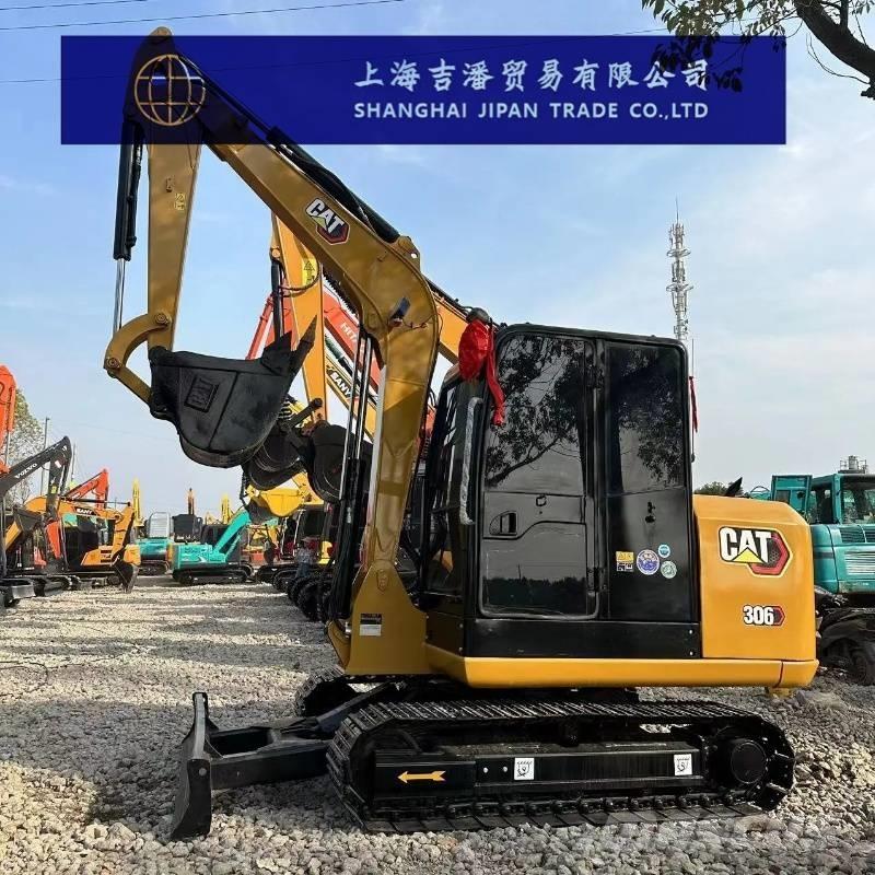 CAT 306 Mini kotrók < 7t