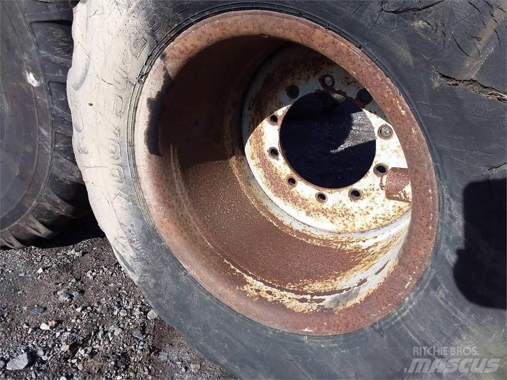 Valmet 860 24x26,5 Gumiabroncsok, kerekek és felnik